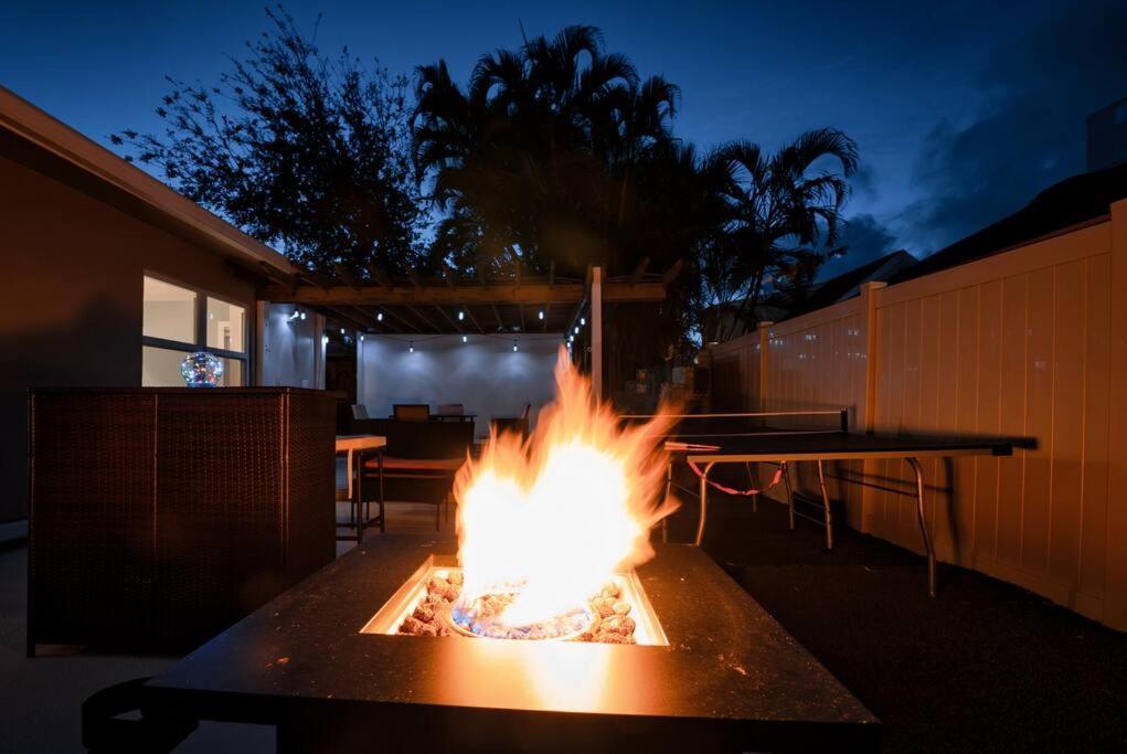 Vip Luxury Great Salt Water Pool- By The Beach Delray Beach Exterior foto