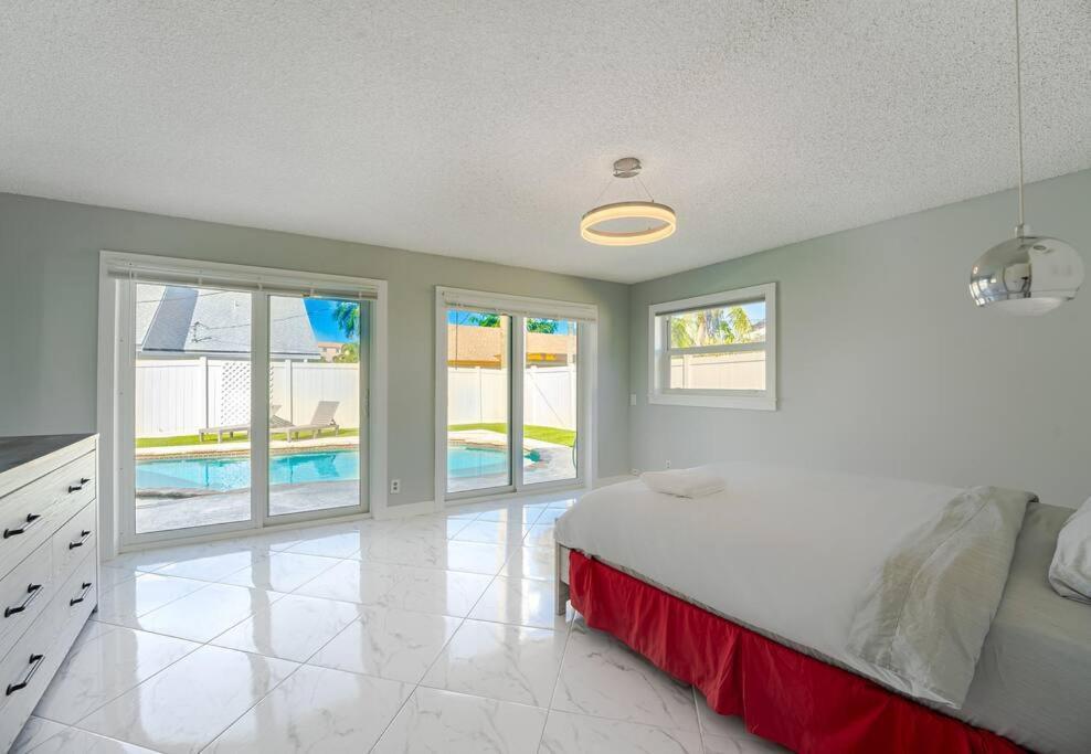 Vip Luxury Great Salt Water Pool- By The Beach Delray Beach Exterior foto
