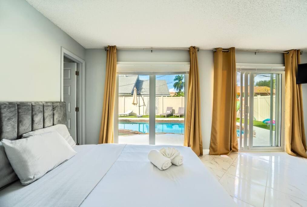 Vip Luxury Great Salt Water Pool- By The Beach Delray Beach Exterior foto